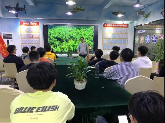 全球鷹無(wú)人機(jī)培訓(xùn) 全球鷹無(wú)人機(jī)培訓(xùn)